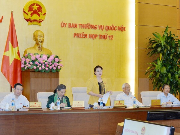 Chủ tịch Quốc hội Nguyễn Thị Kim Ngân chủ trì và phát biểu bế mạc Phiên họp thứ 12 của Ủy ban Thường vụ Quốc hội khóa XIV. (Ảnh: Trọng Đức/TTXVN)