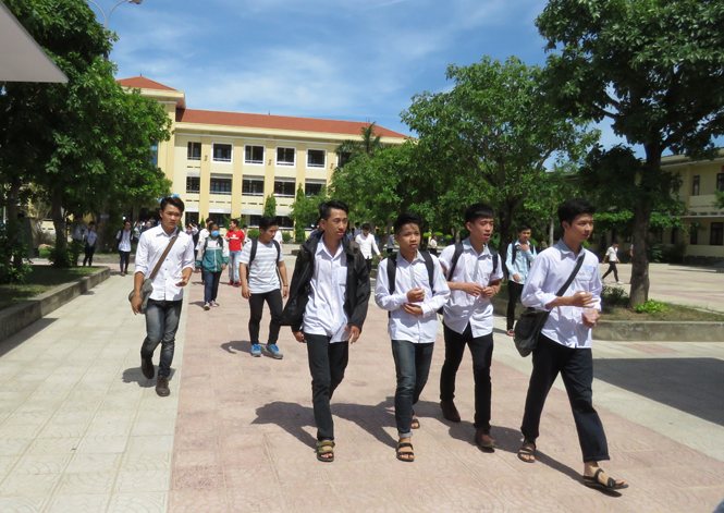 Điểm xét tuyển vào Trường đại học Quảng Bình bằng điểm sàn của Bộ GD - ĐT (15,5 điểm).