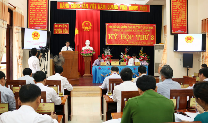 Quang cảnh kỳ họp thứ 3, HĐND huyện Tuyên Hoá khoá XI (nhiệm kỳ 2016 - 2021).