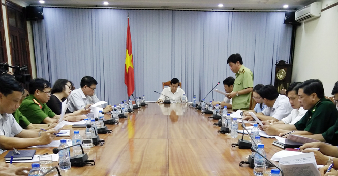 1/Đồng chí Nguyễn Xuân Quang, Trưởng Ban chỉ đạo 389 tỉnh chủ trì cuộc họp.