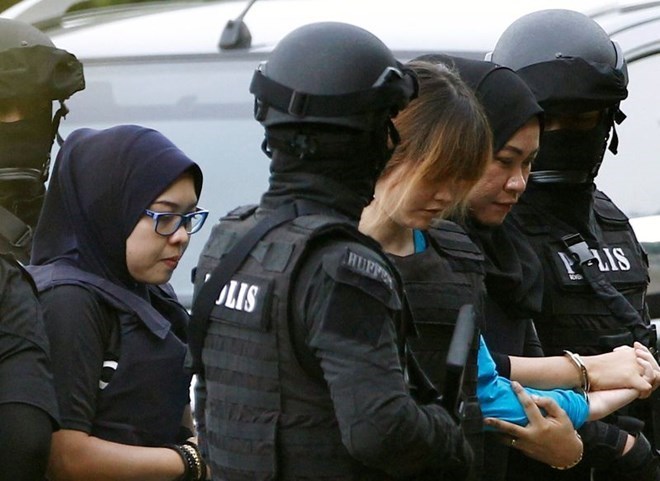 Đoàn Thị Hương được đưa đến tòa. (Nguồn: Malaysia Online)