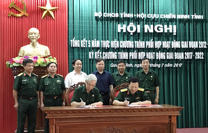 Lễ ký kết chương trình phối hợp giai đoạn 2017-2022 giữa Bộ Chỉ huy Quân sự tỉnh và Hội Cựu chiến binh tỉnh