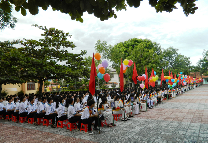  Có 742 học sinh khối THPT trên địa bàn thị xã Ba Đồn sẽ được hỗ trợ 100% học phí trong năm học 2017-2018