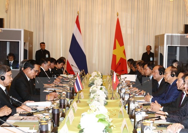 Thủ tướng Nguyễn Xuân Phúc và Thủ tướng Thái Lan Prayut Chan-o-cha hội đàm. Ảnh: Thống Nhất-TTXVN