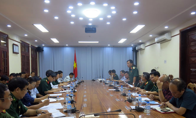 Thiếu tướng Nguyễn Hải Hưng, Phó Chủ nhiệm Ủy ban Quốc phòng và An ninh của Quốc hội phát biểu tại buổi làm việc.