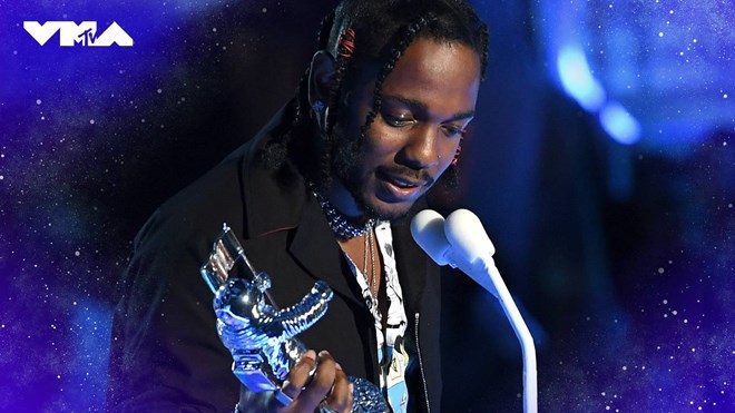 Kendrick Lamar xúc động phát biểu khi nhận giải thưởng MTV Video Music Awards 2017. (Nguồn: mtv.com)