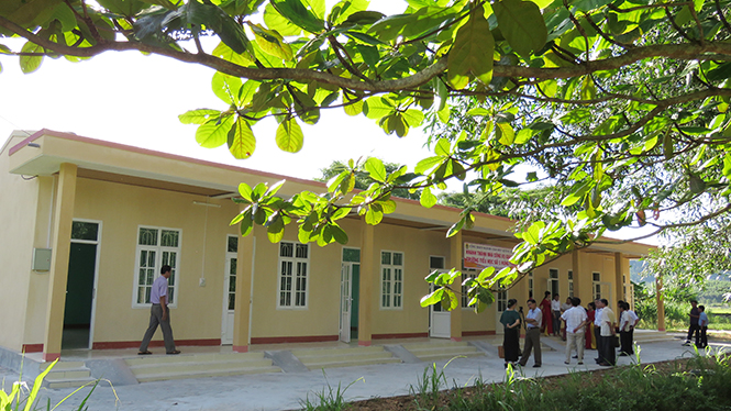 Khu nhà công vụ được xây dựng kiên cố vừa được khánh thành đưa vào sử dụng của Trường tiểu học số 1 Hưng Trạch (Bố Trạch).