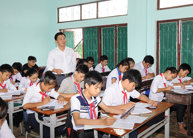 Một buổi bồi dưỡng học sinh giỏi của thầy giáo Nguyễn Anh Minh.