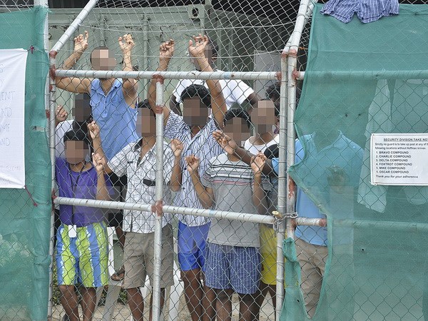 Những người xin tị nạn tại Australia bị giam giữ trên đảo Manus ở Papua New Guinea ngày 21-3-2014. (Nguồn: EPA/TTXVN)
