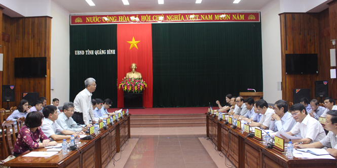 Đồng chí Nguyễn Đức Kiên, Phó Chủ nhiệm Ủy ban Kinh tế của Quốc hội phát biểu kết luận tại buổi làm việc.