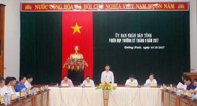 Chú thích ảnh: Đồng chí Nguyễn Hữu Hoài, Phó Bí thư Tỉnh ủy, Chủ tịch UBND tỉnh phát biểu chỉ đạo tại hội nghị.