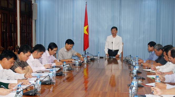 Đồng chí Nguyễn Hữu Hoài,Chủ tịch UBND tỉnh phát biểu tại buổi làm việc.