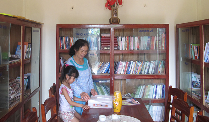 Thư viện nông dân đầu tiên được Hội Nông dân tỉnh lập ở nhà ông Phùng Xuân Ngõ.