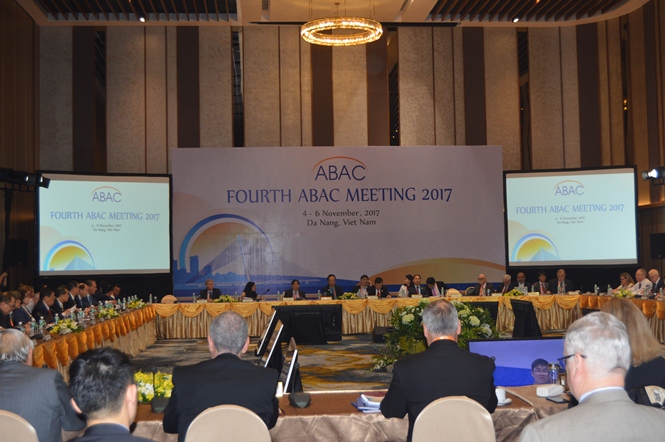 Các đại biểu là các thành viên ABAC đến từ 21 nền kinh tế Diễn đàn Hợp tác Kinh tế châu Á - Thái Bình Dương (APEC) tham dự Hội nghị lần thứ 4 tại Trung tâm Hội nghị quốc tế Ariyana Đà Nẵng