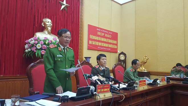 Theo Trung tướng Trần Văn Vệ: Thông tin bỏ hộ khẩu và chứng minh thư nhân dân là không chính xác (Ảnh: PV/Vietnam+)