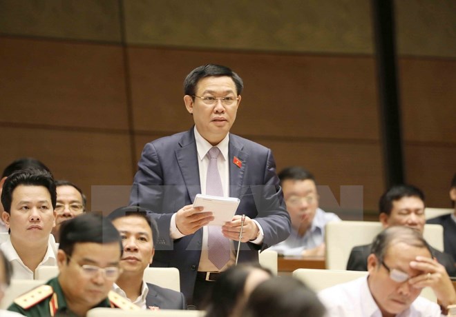 Phó Thủ tướng Vương Đình Huệ giải trình, làm rõ vấn đề đại biểu quốc hội nêu. (Ảnh: Phương Hoa/TTXVN)
