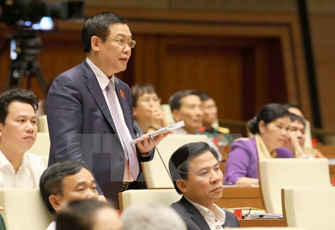 Phó Thủ tướng Vương Đình Huệ giải trình, làm rõ vấn đề đại biểu quốc hội nêu. (Ảnh: Phương Hoa/TTXVN)