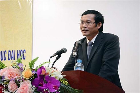  Thứ trưởng Bộ GD-ĐT Nguyễn Văn Phúc phát biểu tại Hội thảo