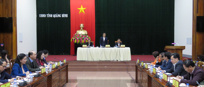 Phó Thủ tướng Vũ Đức Đam cùng đoàn công tác của Chính phủ làm việc với lãnh đạo tỉnh Quảng Bình.