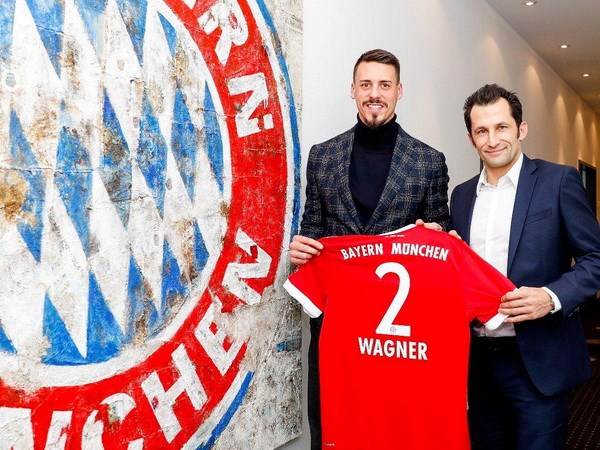 Wagner sẽ thi đấu cho Bayern từ 1-1-2018 đến 30-6-2020 với áo đấu số 2 (Ảnh: Nguồn: Fcb.de)
