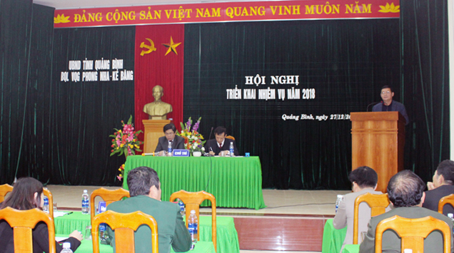 Đồng chí Trần Tiến Dũng, Phó Chủ tịch UBND tỉnh phát biểu tại hội nghị.