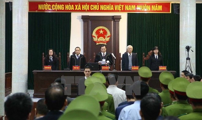 Hội đồng xét xử tuyên án Trịnh Xuân Thanh và đồng phạm. (Ảnh: Doãn Tấn/TTXVN)