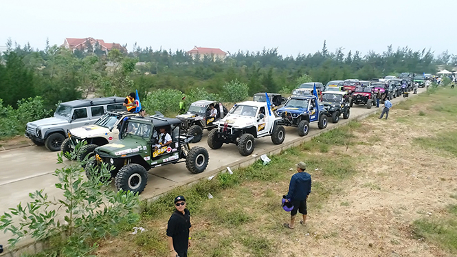 Giải đua xe ô tô địa hình RFC Việt Nam năm 2017 được tổ chức thành công.