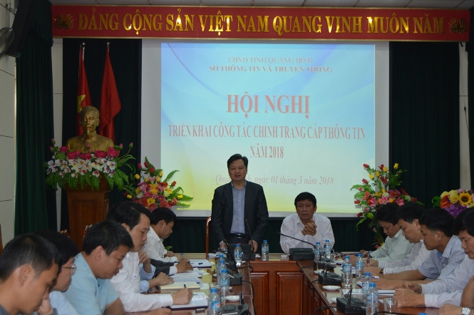 Đồng chí Phó Chủ tịch UBND tỉnh Nguyễn Tiến Hoàng phát biểu kết luận tại hội nghị