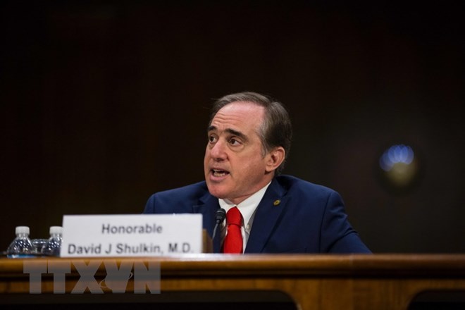 Ông David Shulkin phát biểu tại phiên điều trần trước Thượng viện Mỹ ở Washington, DC ngày 1-2. (Nguồn: AFP/TTXVN)