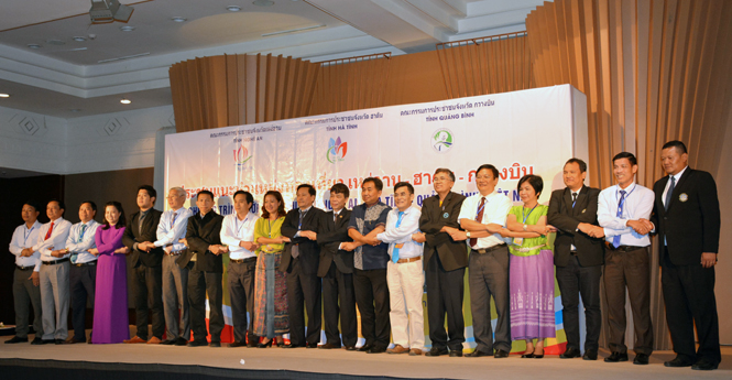  Bắt tay hợp tác giữa các lãnh đạo ngành du lịch 3 tỉnh Bắc miền Trung và Thái Lan