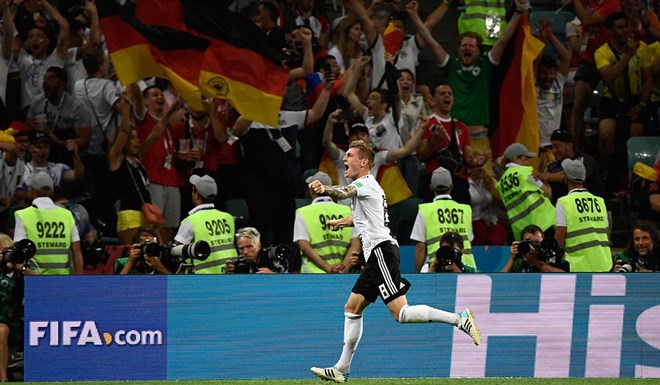 Đức vs Thụy Điển 2-1: Người hùng Toni Kroos cứu nhà vô địch