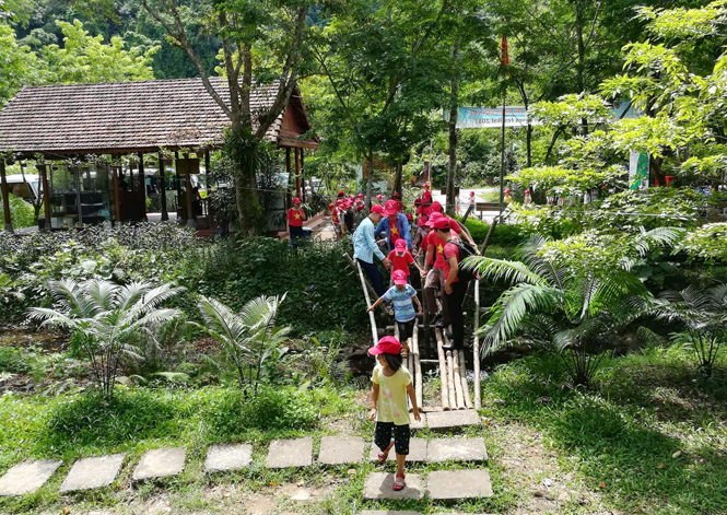 Điểm du lịch sinh thái và diễn giải môi trường Vườn thực vật thu hút nhiều du khách.