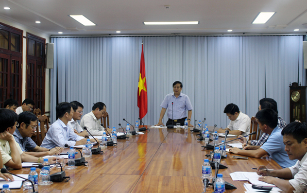 Đồng chí Nguyễn Xuân Quang, Phó Chủ tịch Thường trực UBND tỉnh phát biểu kết luận cuộc họp.