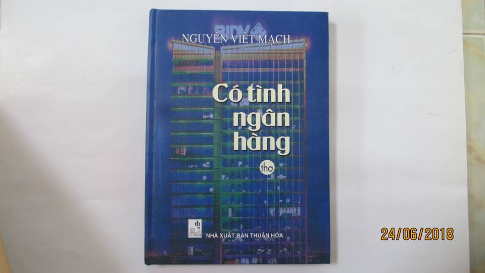 Bìa tập thơ “Có tình ngân hàng”, NXB Thuận Hóa