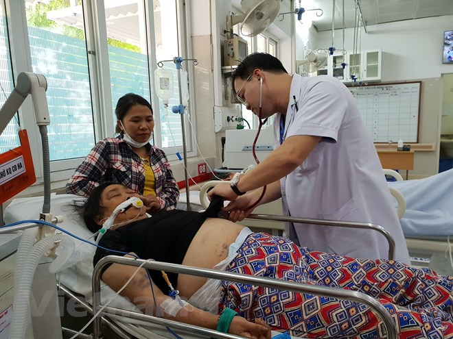  Bệnh nhân Nguyễn Thị Xuyến tại Bệnh viện Bạch Mai. (Ảnh: T.G/Vietnam+)