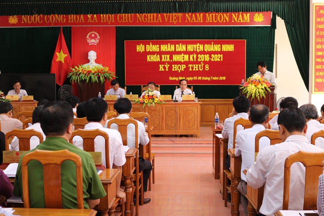 Toàn cảnh kỳ họp thứ 8 HĐND huyện Quảng Ninh khóa XIX