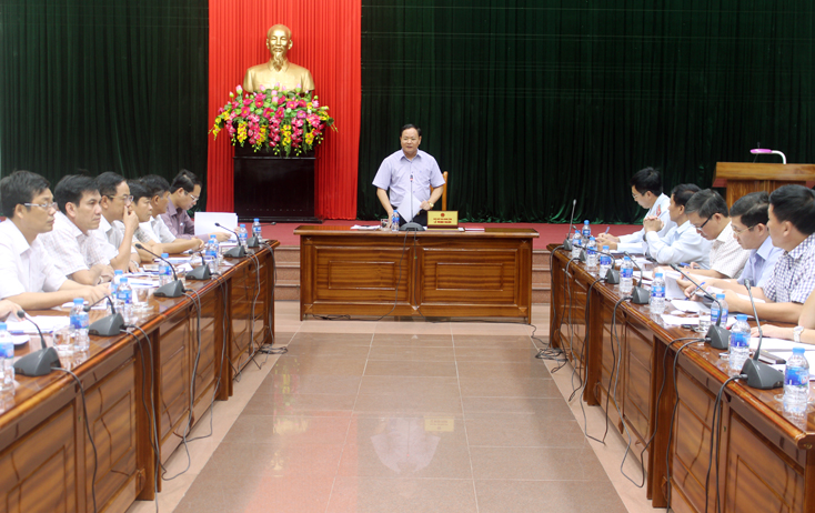 Đồng chí Lê Minh Ngân, Tỉnh ủy viên, Phó Chủ tịch UBND tỉnh phát biểu kết luận hội nghị.