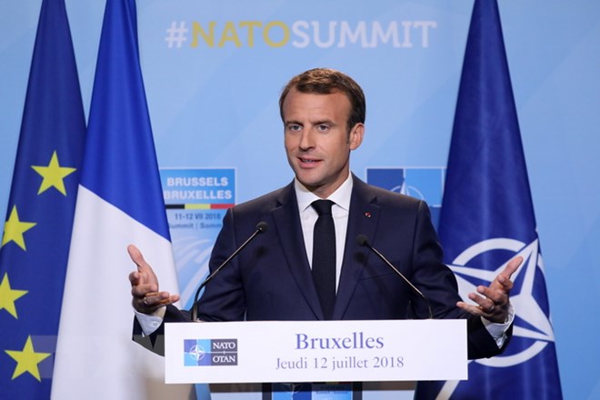 Tổng thống Pháp khẳng định NATO mạnh hơn sau cuộc gặp thượng đỉnh. (Ảnh: AFP/TTXVN)
