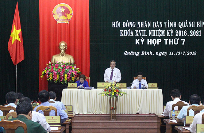 Đồng chí Chủ tịch HĐND tỉnh Hoàng Đăng Quang kết luận phiên họp chất vấn và trả lời chất vấn