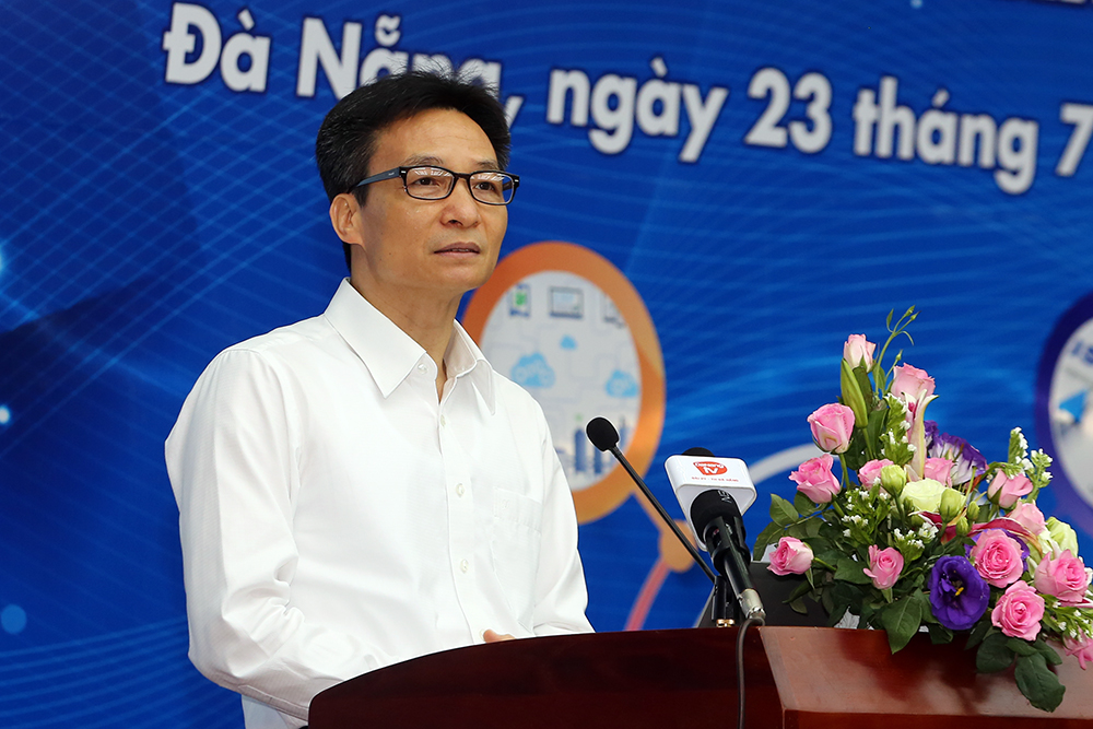 Phó Thủ tướng Vũ Đức Đam: Việt Nam không thể đứng ngoài cuộc đua của thế giới để tranh thủ thời cơ của cuộc cách mạng khoa học công nghệ mới hiện nay. Ảnh: VGP/Đình Nam
