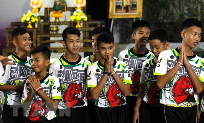 Thái Lan cấp quốc tịch cho 4 thành viên đội bóng thiếu niên