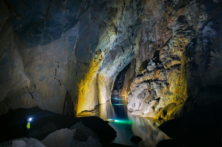 Chú trọng an toàn trong du lịch khám phá hang động