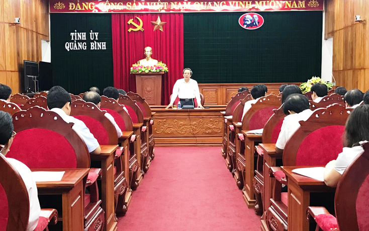    Đồng chí Bí thư Tỉnh ủy Hoàng Đăng Quang phát biểu tại hội nghị
