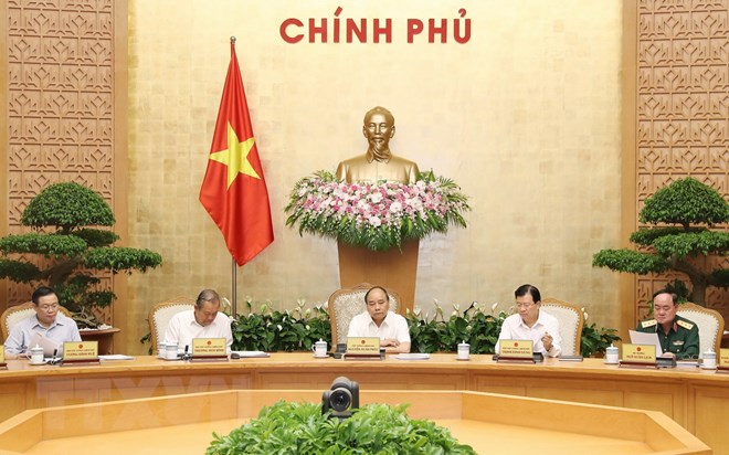 Thủ tướng Nguyễn Xuân Phúc chủ trì phiên họp Chính phủ. (Ảnh: Thống Nhất/TTXVN)