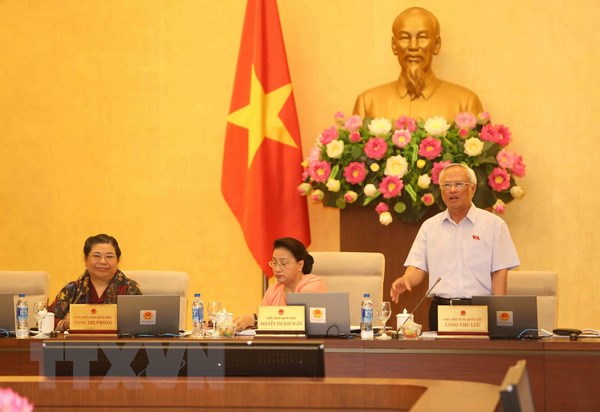 Phó Chủ tịch Quốc hội Uông Chu Lưu phát biểu ý kiến. (Ảnh: Dương Giang/TTXVN)