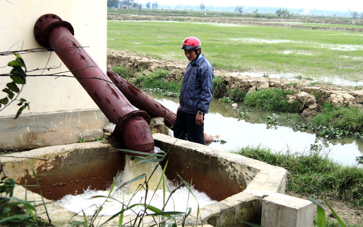Nâng cao hiệu quả khai thác các trạm bơm nước phục vụ tưới tiêu chủ động trong sản xuất nông nghiệp.