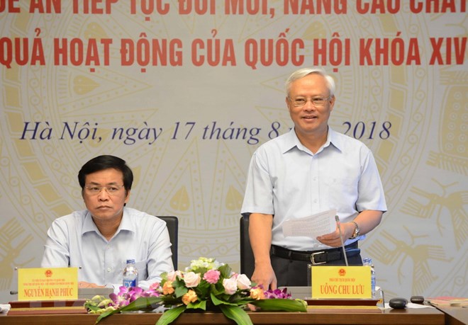 Phó Chủ tịch Quốc hội Uông Chu Lưu phát biểu tại tọa đàm. (Ảnh: Dương Giang/TTXVN)