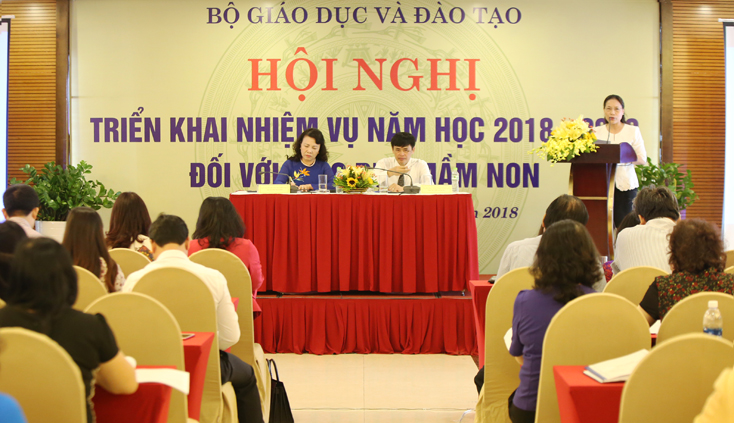 Thứ trưởng Nguyễn Thị Nghĩa tham dự và chủ trì hội nghị.