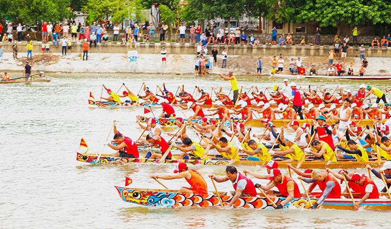 Hạn chế giao thông trên sông Quảng Lộc-Quảng Tiên để tổ chức đua thuyền