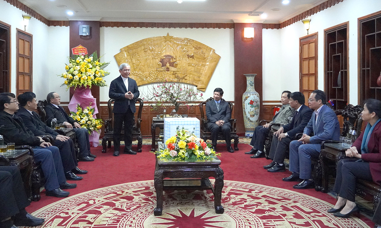 Tòa Giám mục Giáo phận Hà Tĩnh thăm, chúc Tết tỉnh Quảng Bình